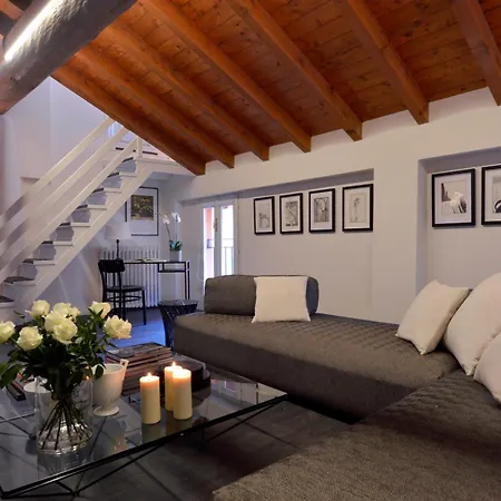 Apartment Phi *